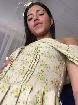 GoodGirlGoneXXX live sex cam