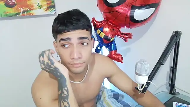 Yazzzv live sex cam