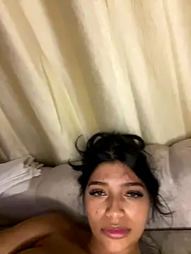 AgathaGeorgiou live sex cam