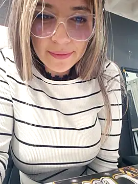 Isabella_Varella live sex cam
