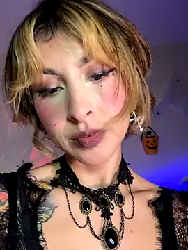 Cinamoonn live sex cam