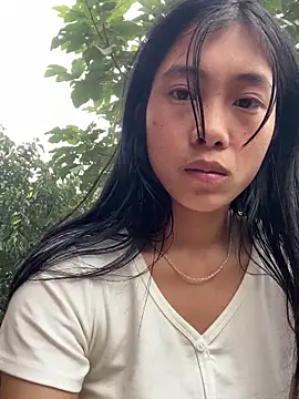LylyOx9 live sex cam