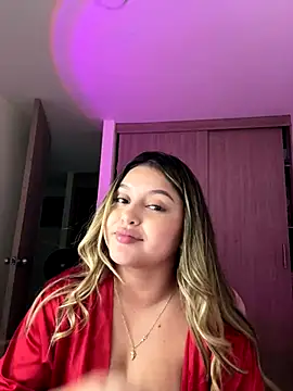 lunablossom_ live sex cam