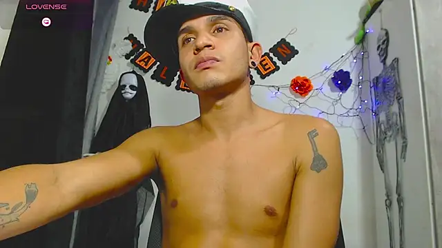 Angel_latinboy live sex cam