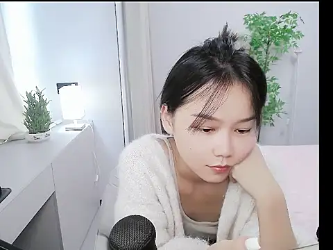 mili0923 live sex cam
