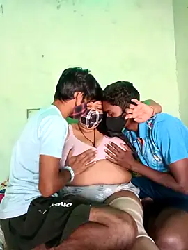 LoveOnStream live sex cam