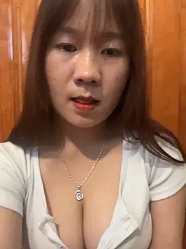 qinejr37 live sex cam