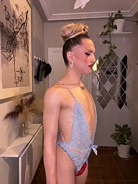 Crystal_________ live sex cam