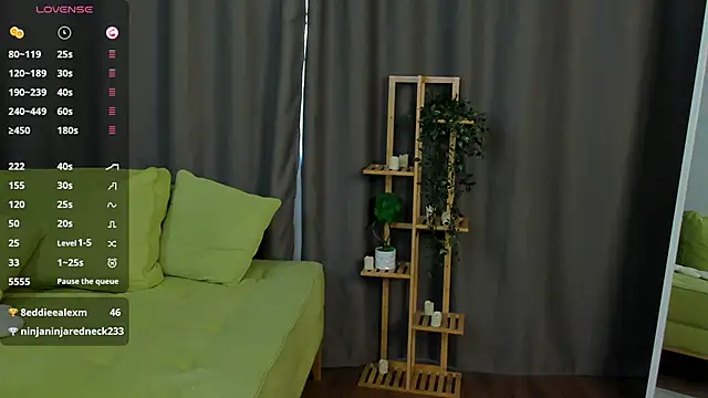 CaseyAitcheson live sex cam