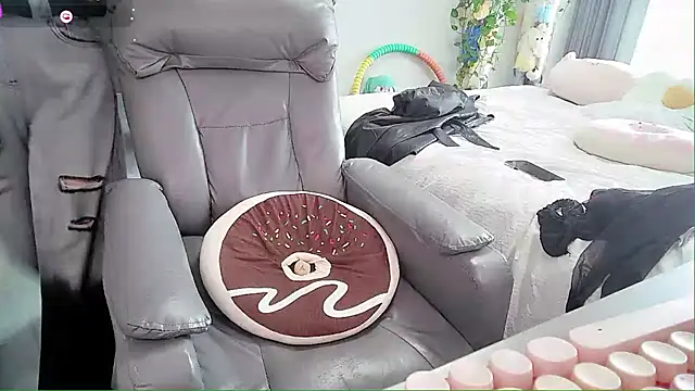 Riko-love live sex cam