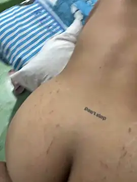 Baby-x live sex cam