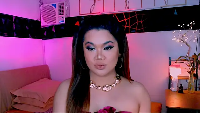asiankatyhuge live sex cam