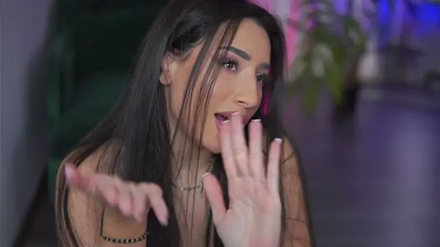 GinaValentinna live sex cam