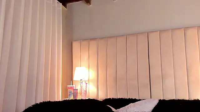 Paulina_Monroy live sex cam