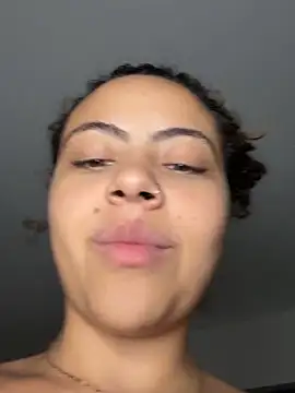 Chloe_Leaozinho live sex cam