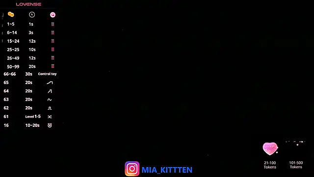 mia_kittten live sex cam