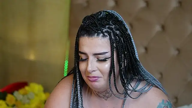 TiffanyTaboo live sex cam