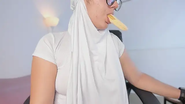 Ayha_khalaf live sex cam
