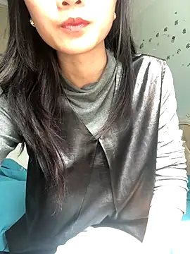 Mile-m live sex cam