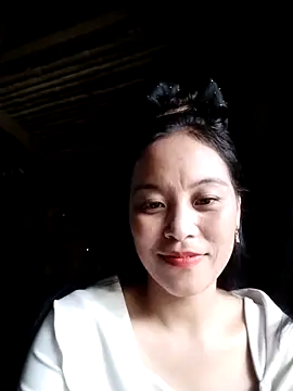 Maipm18 live sex cam