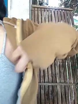 Clara8899 live sex cam