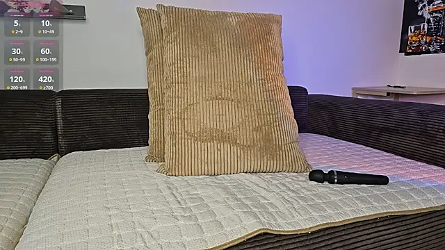 HotFrictions live sex cam