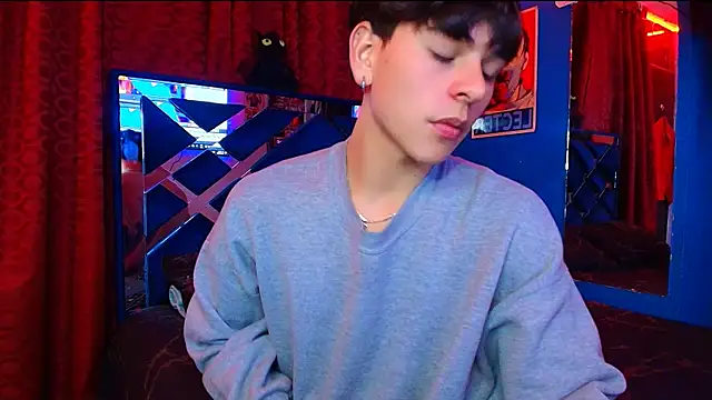 Luke_Howland live sex cam