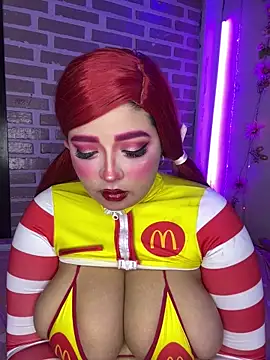 CharlotteMillers live sex cam