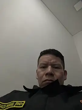 Manu0586 live sex cam
