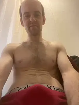 LynnAhNight live sex cam