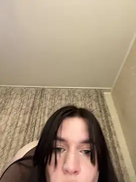Poly_Nick live sex cam