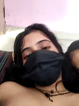 Hot-komaal live sex cam