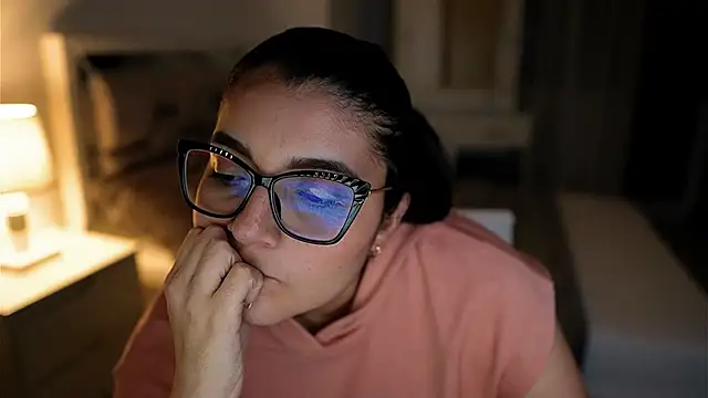 Camilaa_bueno live sex cam