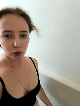 Nura_n_Sarah live sex cam
