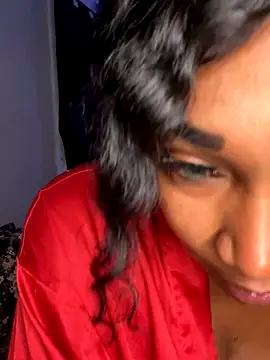 QUEENCALIMOD live sex cam