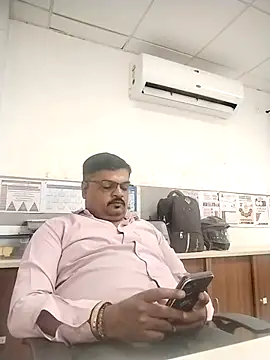 Desi_Lodo_Gujju_Boy live sex cam