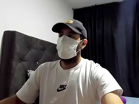 coolfriki live sex cam