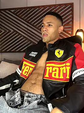 B_Wild live sex cam