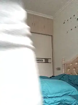 Mile-m live sex cam