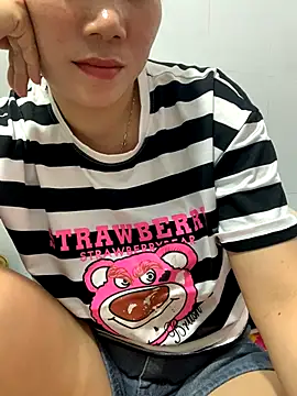 Baby-bigtits live sex cam