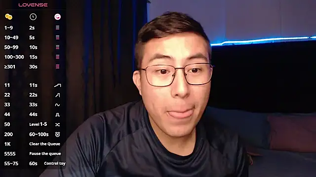 andrewmhilton_ live sex cam
