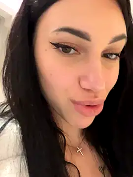 ilariea_girl live sex cam