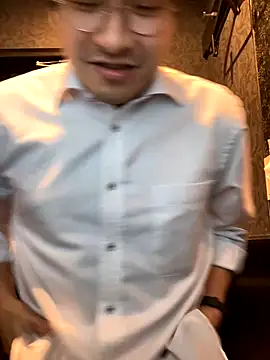 yuuki8910 live sex cam