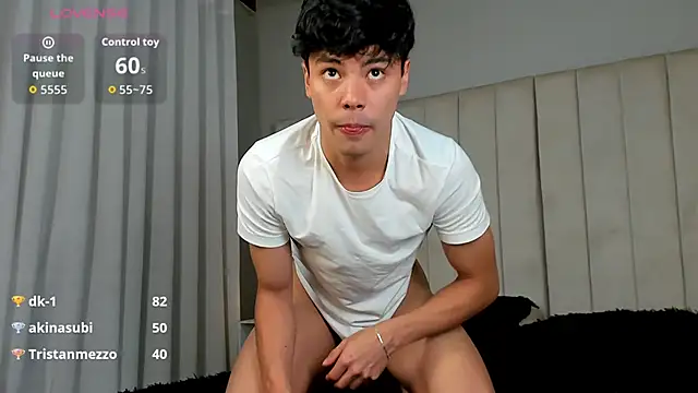 Dammon_Stallion live sex cam