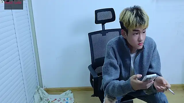 sexyboy-lele live sex cam