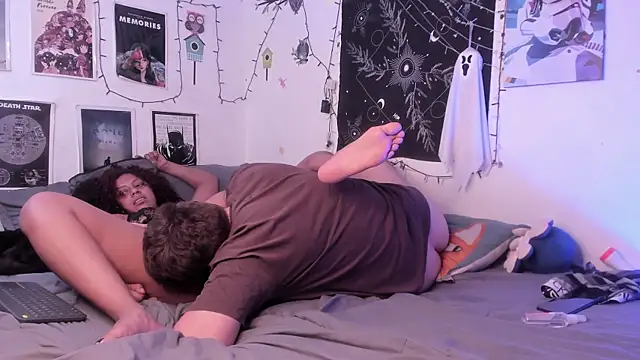 hothoneychile live sex cam