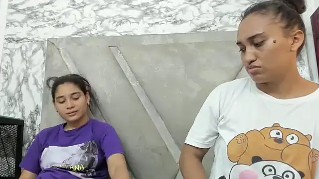 ElizaAndQuisha live sex cam