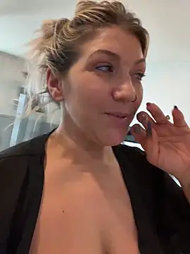LittleMissEeve live sex cam