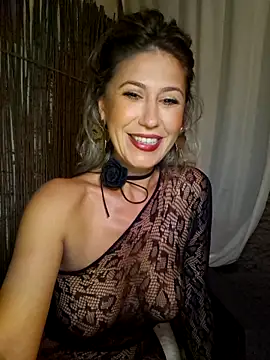 CelynaRoss live sex cam