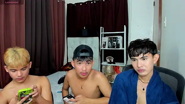 XloverXsiantwink live sex cam